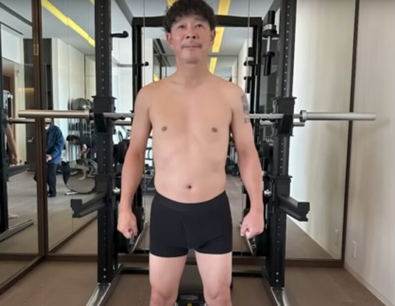 前澤友作のタトゥーはこれだ！YouTubeで初公開